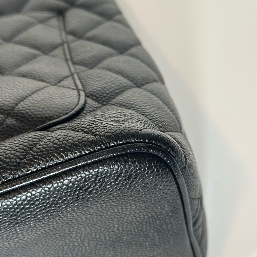 Authentic CHANEL Black Quilted Caviar Leather CC Medallion Tote - Picture 7 of 13